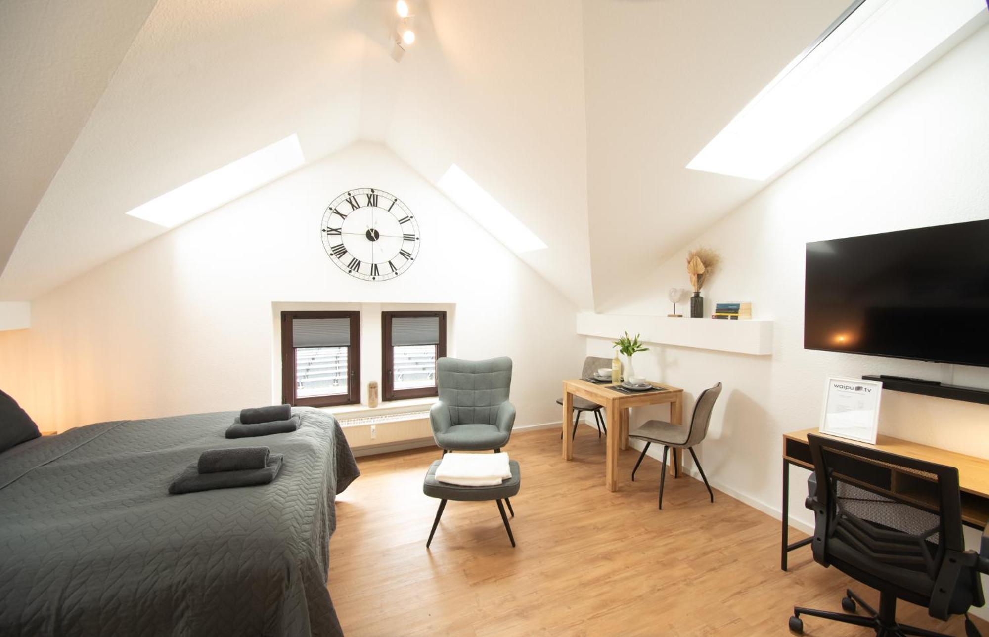Sweethome - Zentral - Kueche & Parkplatz, Wifi Halle  Exterior photo