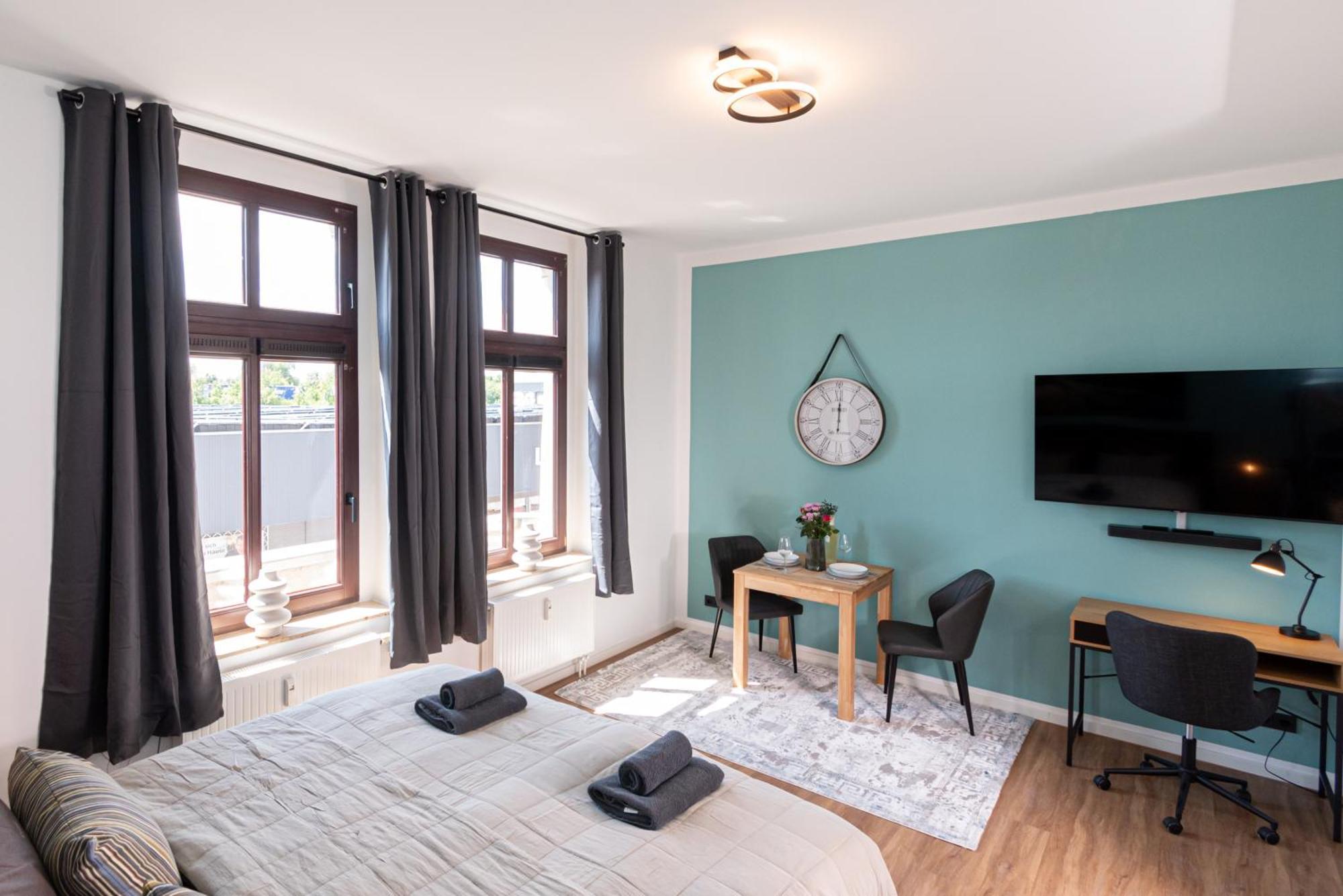 Sweethome - Zentral - Kueche & Parkplatz, Wifi Halle  Exterior photo
